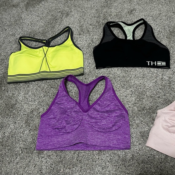 Bundle of 5 Workout Bras, Sports/Sleep Bras, Sizes Medium & L/XL - Picture 3 of 5